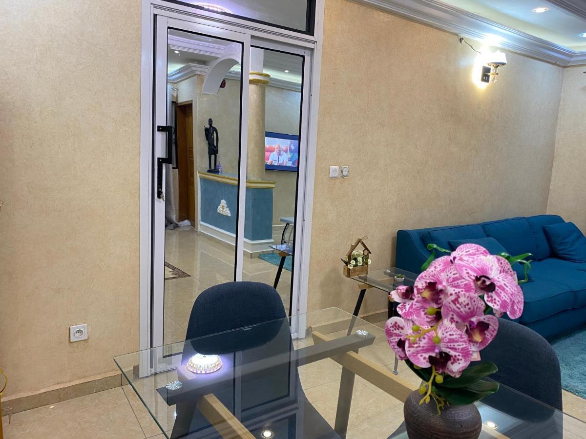Residence Martha Yaoundé Εξωτερικό φωτογραφία