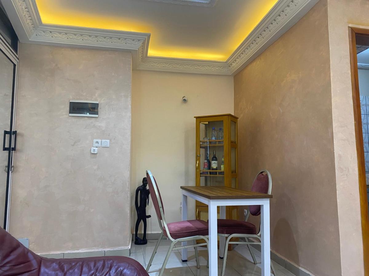 Residence Martha Yaoundé Εξωτερικό φωτογραφία
