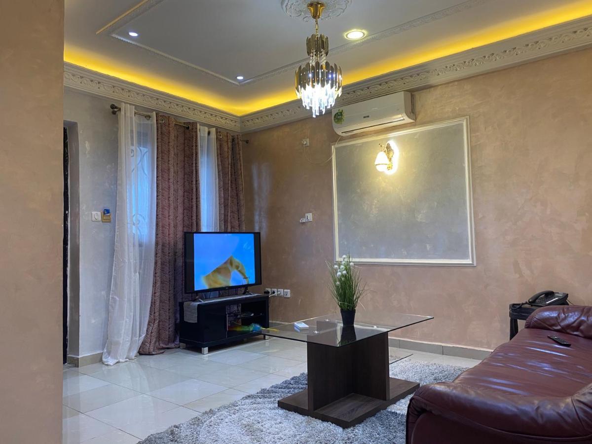 Residence Martha Yaoundé Εξωτερικό φωτογραφία