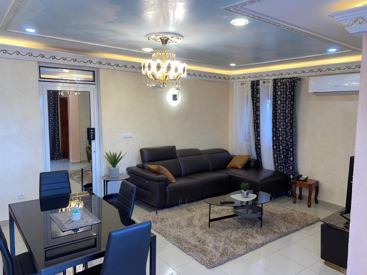Residence Martha Yaoundé Εξωτερικό φωτογραφία
